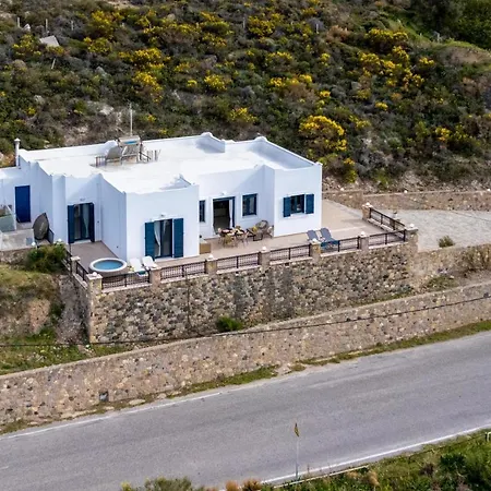 Sacada Seascape Nisyros Vila *