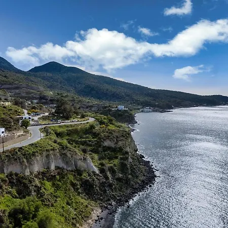 Sacada Seascape Nisyros Villa *